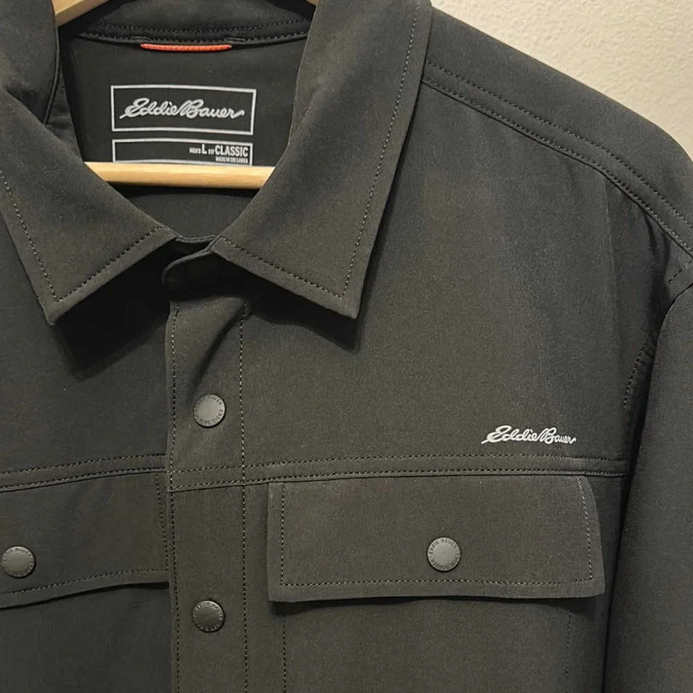 Eddie Bauer Men's Black Shirt Jacket - Picture 2 of 5